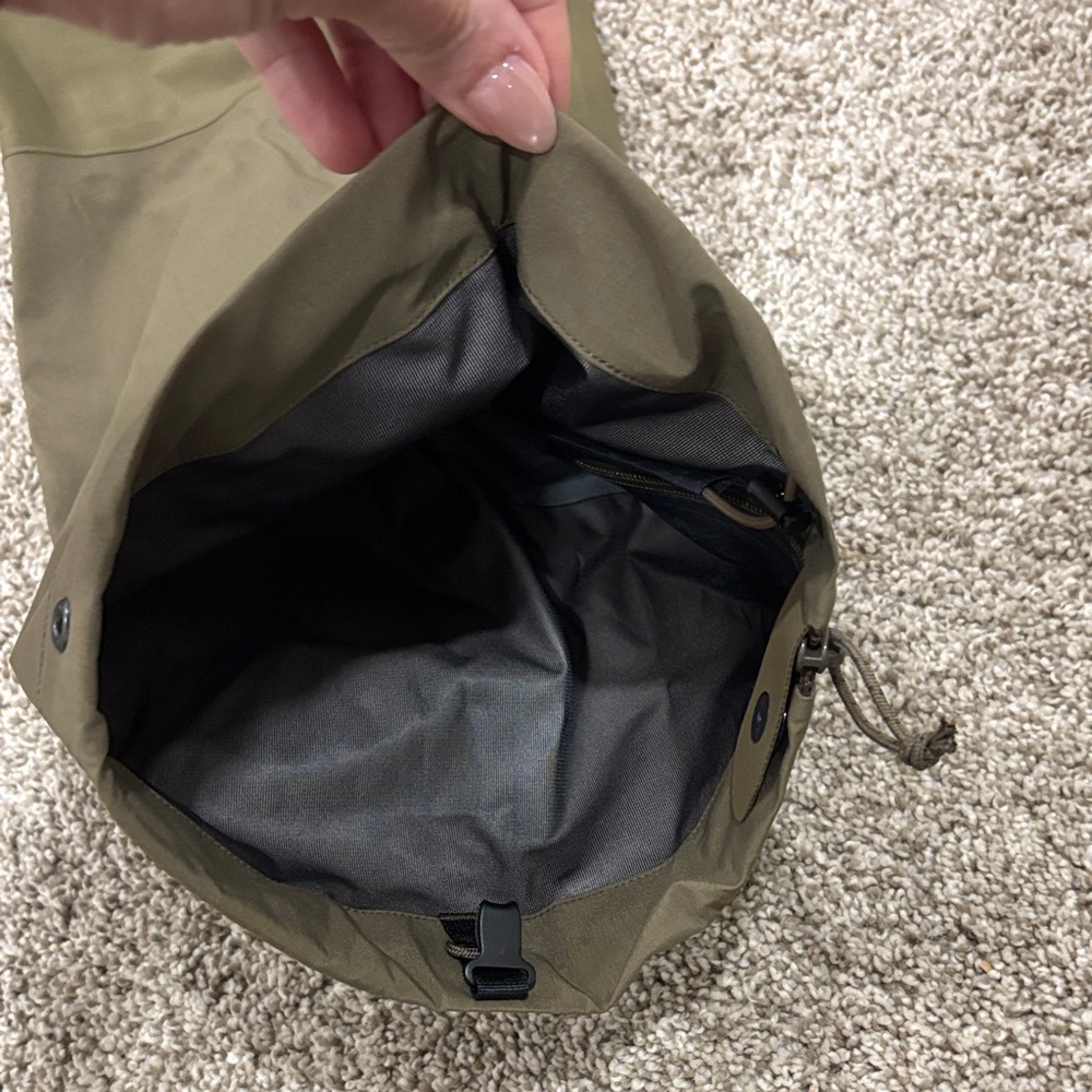 Arc'teryx Alpha LT Pant LEAF GORE-TEX Khaki Pants - Picture 9 of 11